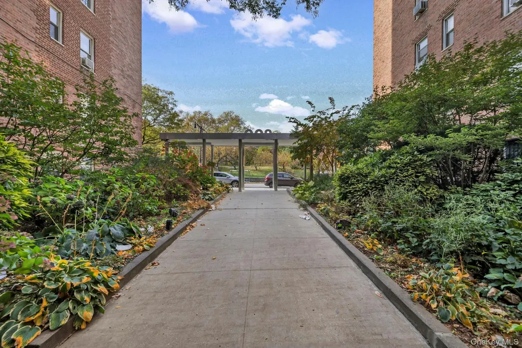 800 Grand Concourse Bronx NY 10451