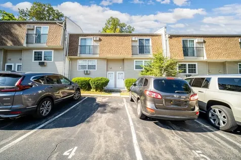 4 Forge Gate Drive Cold Spring NY 10516