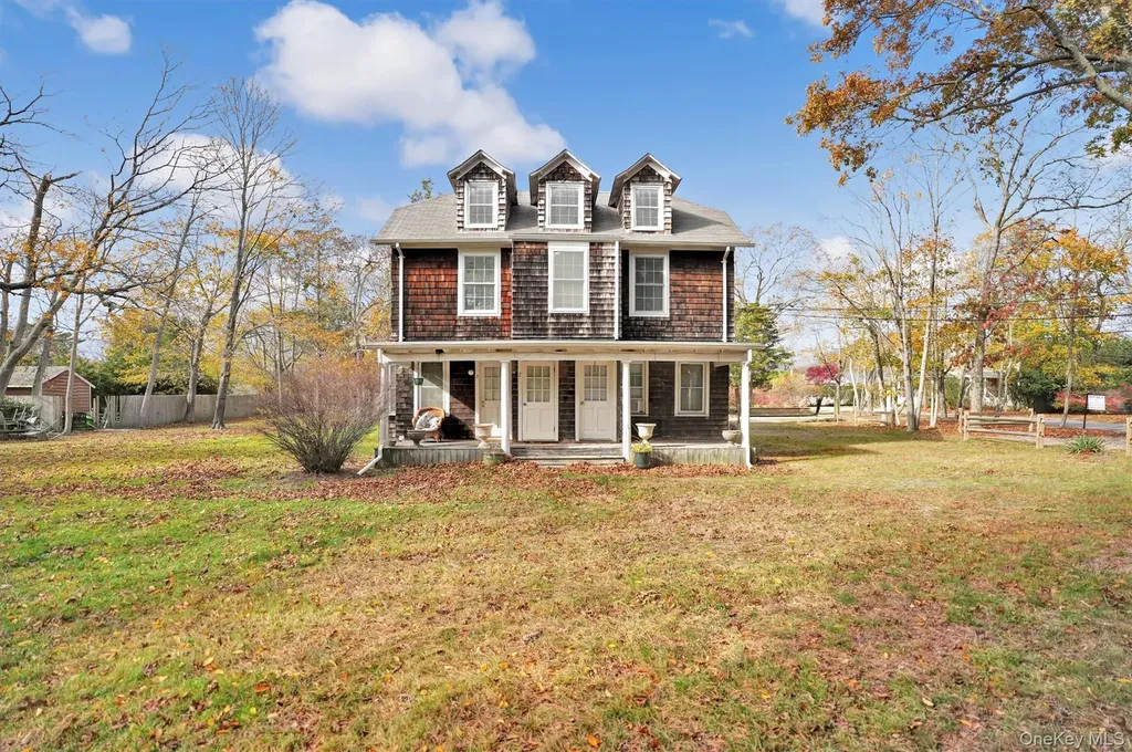 14 Halsey Avenue East Quogue NY 11942