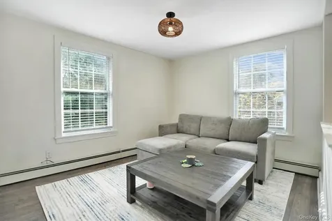 14 Halsey Avenue East Quogue NY 11942