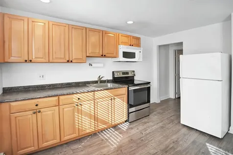 14 Halsey Avenue East Quogue NY 11942