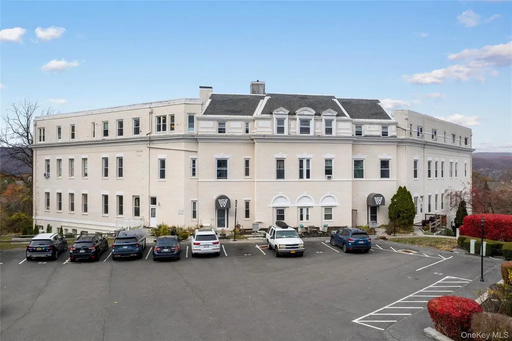 16 Waterview Estate Peekskill NY 10566