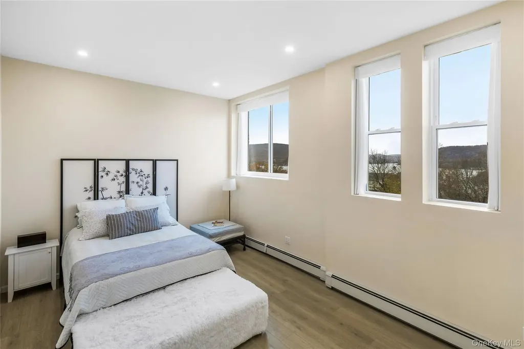 16 Waterview Estate Peekskill NY 10566
