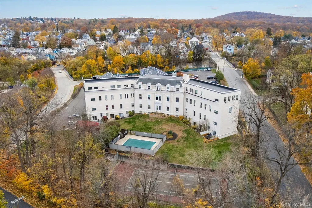 16 Waterview Estate Peekskill NY 10566