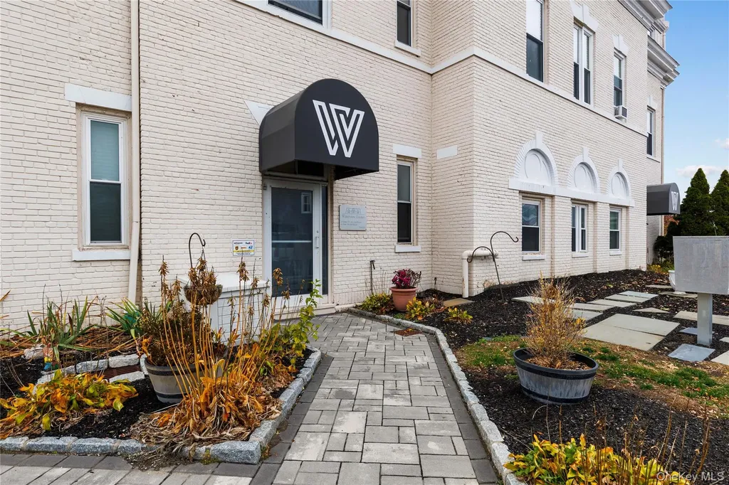 16 Waterview Estate Peekskill NY 10566