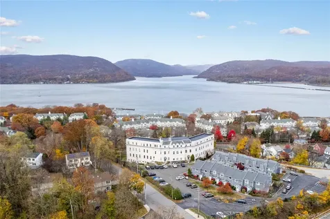 16 Waterview Estate Peekskill NY 10566