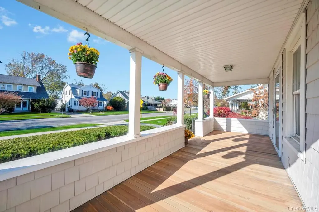 223 Cedar Avenue Patchogue NY 11772
