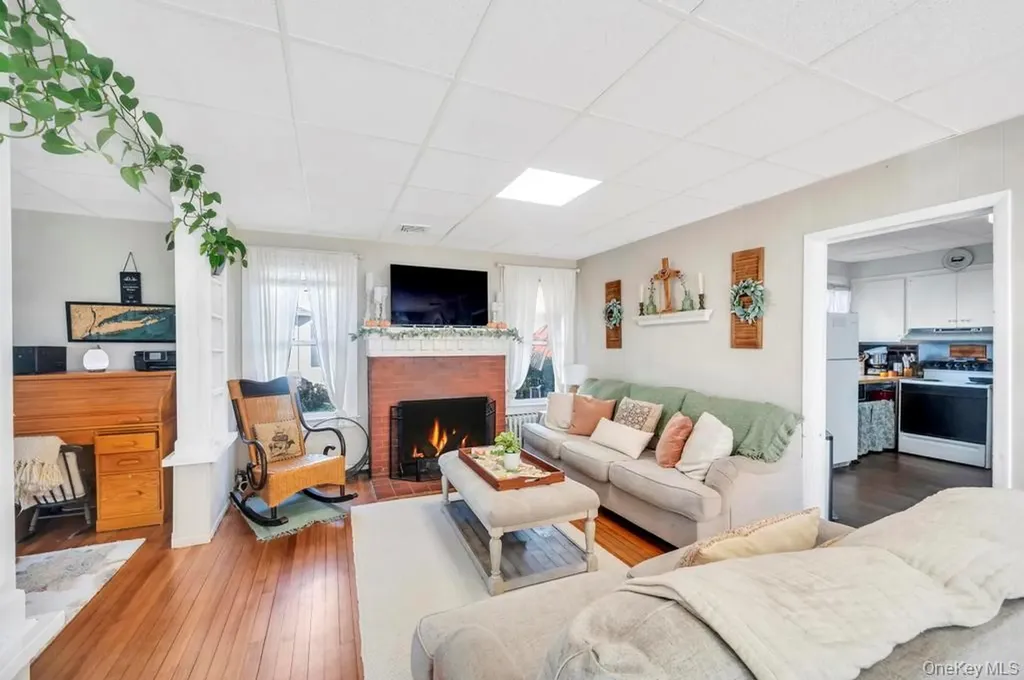 223 Cedar Avenue Patchogue NY 11772