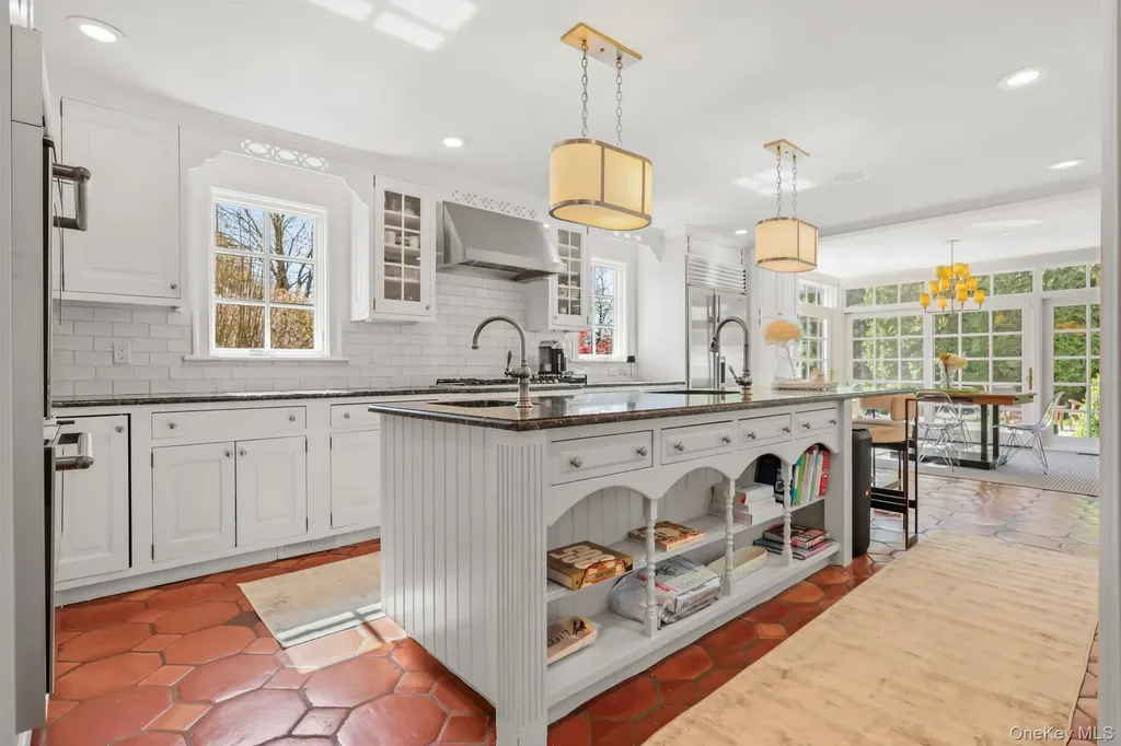 7 Plateau Circle W Bronxville NY 10708