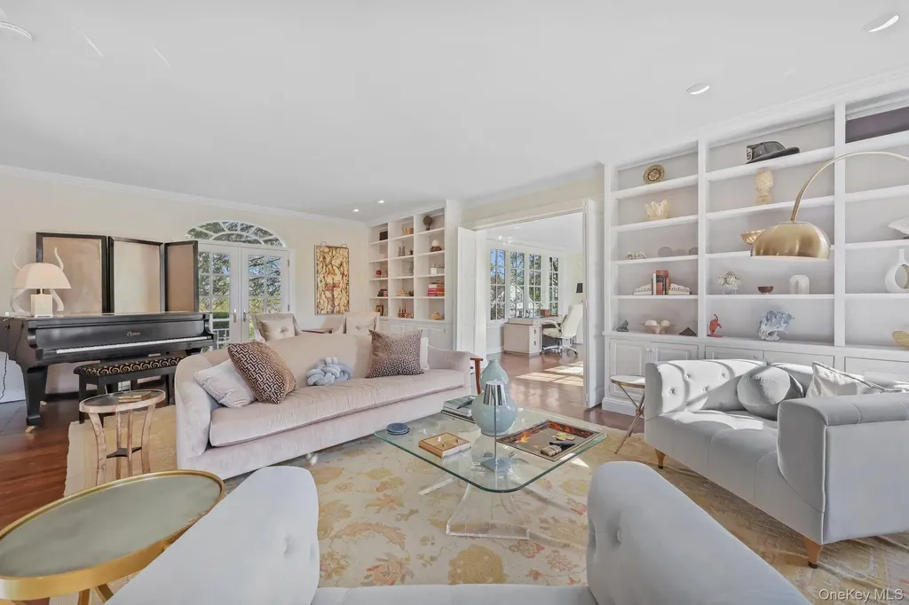 7 Plateau Circle W Bronxville NY 10708
