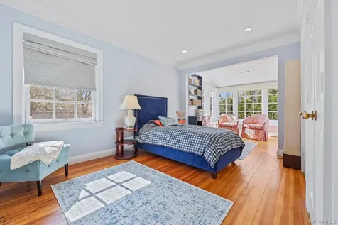7 Plateau Circle W Bronxville NY 10708