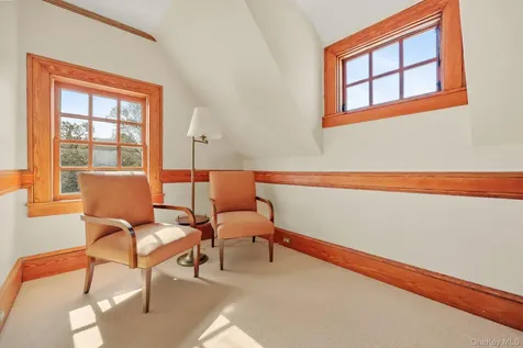 7 Plateau Circle W Bronxville NY 10708