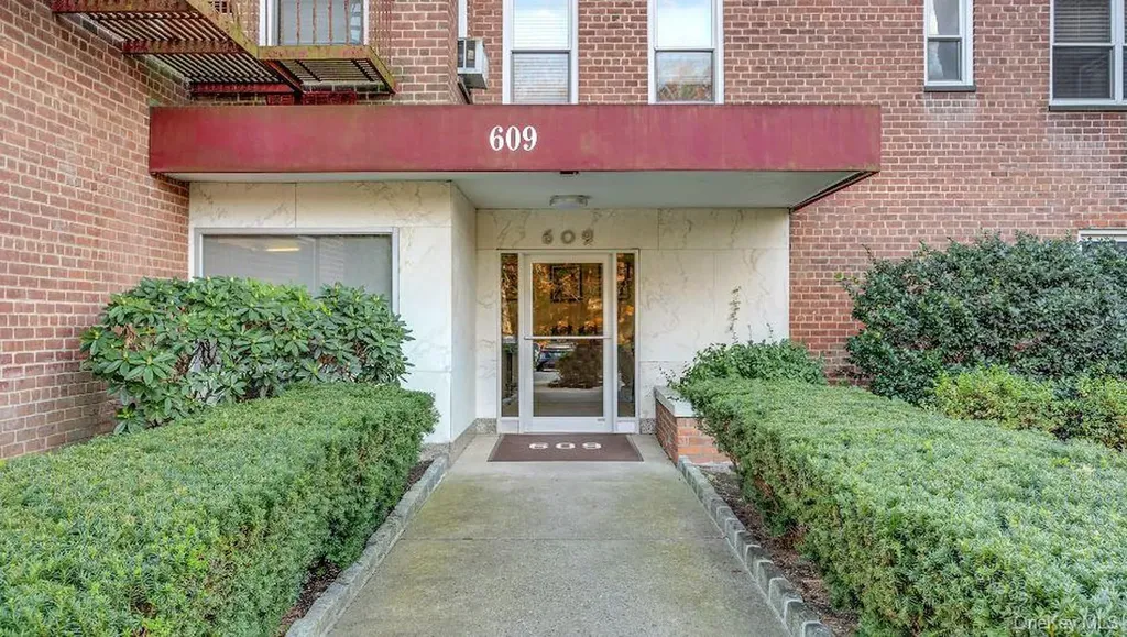 609 Palmer Road Yonkers NY 10701
