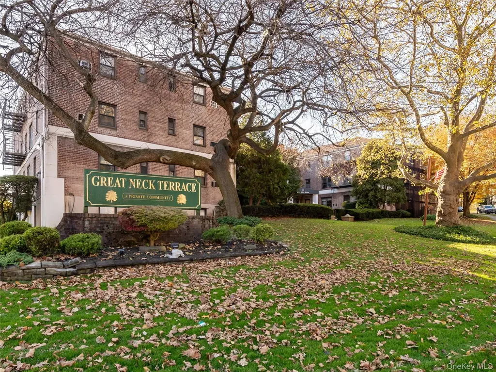 1 East Mill Drive Great Neck NY 11021
