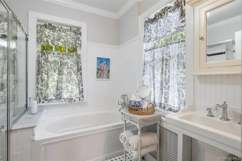 83 Sunnyside Drive Yonkers NY 10705
