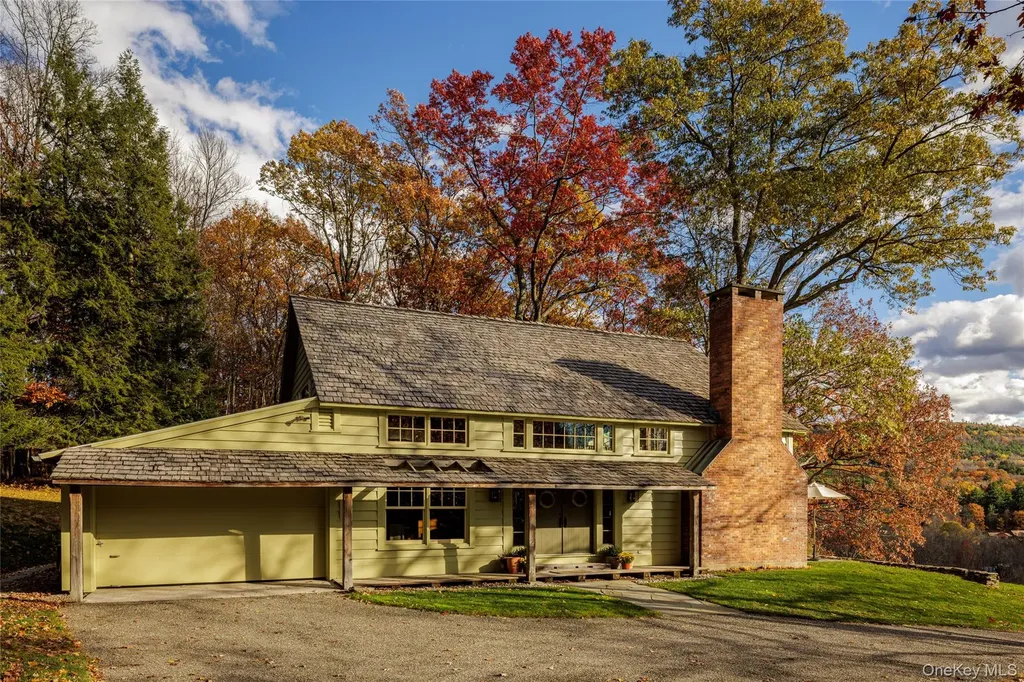 46 Lockrow Road Troy NY 12180