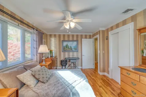 135 Barrett Hill Road Carmel NY 10512