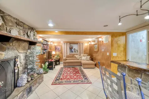 135 Barrett Hill Road Carmel NY 10512