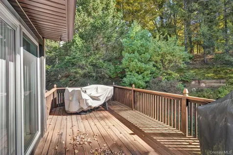 135 Barrett Hill Road Carmel NY 10512