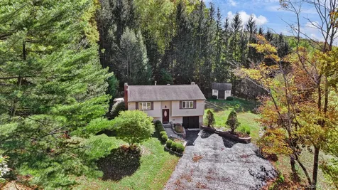 135 Barrett Hill Road Carmel NY 10512