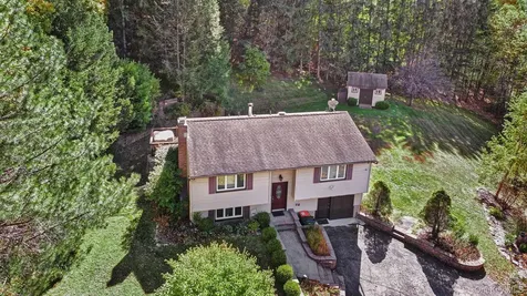 135 Barrett Hill Road Carmel NY 10512