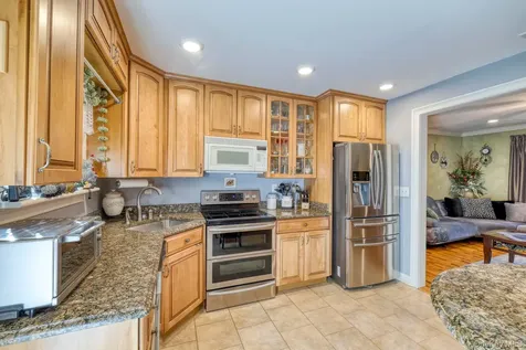 135 Barrett Hill Road Carmel NY 10512