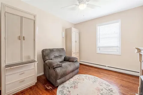 201 Oakland Avenue Deer Park NY 11729