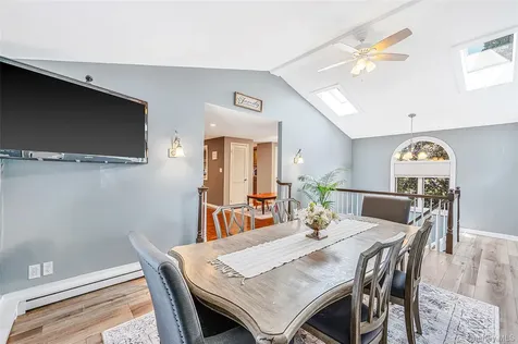 201 Oakland Avenue Deer Park NY 11729
