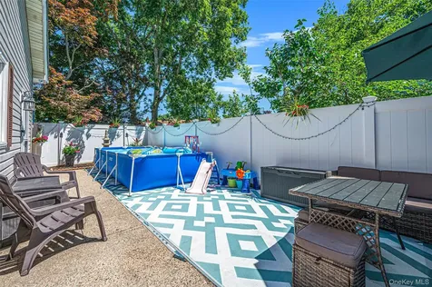 201 Oakland Avenue Deer Park NY 11729