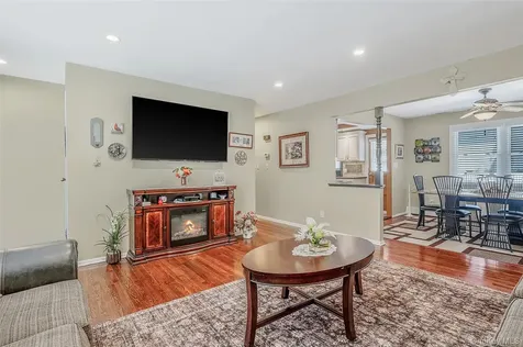 201 Oakland Avenue Deer Park NY 11729
