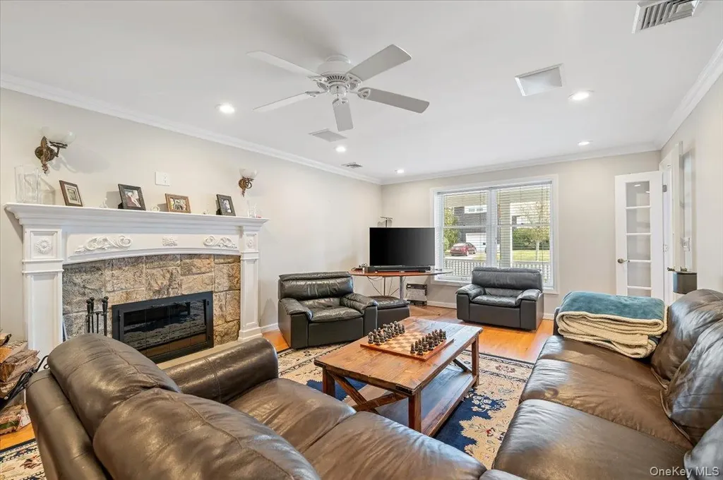 3476 Colony Drive Baldwin Harbor NY 11510