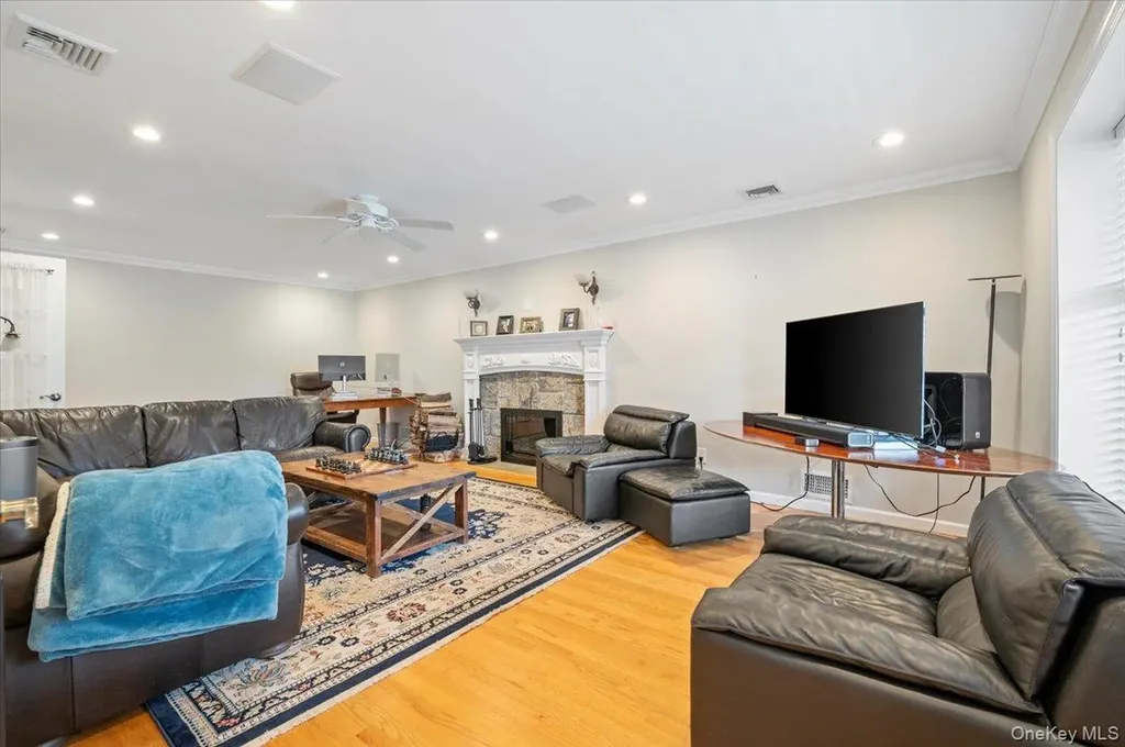 3476 Colony Drive Baldwin Harbor NY 11510