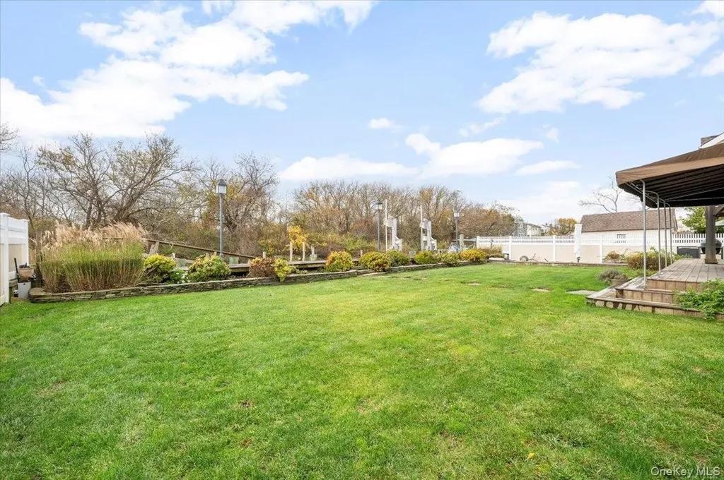 3476 Colony Drive Baldwin Harbor NY 11510
