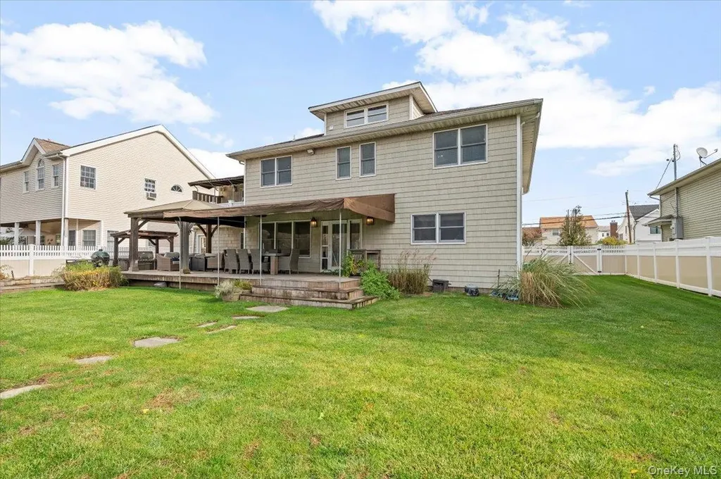 3476 Colony Drive Baldwin Harbor NY 11510