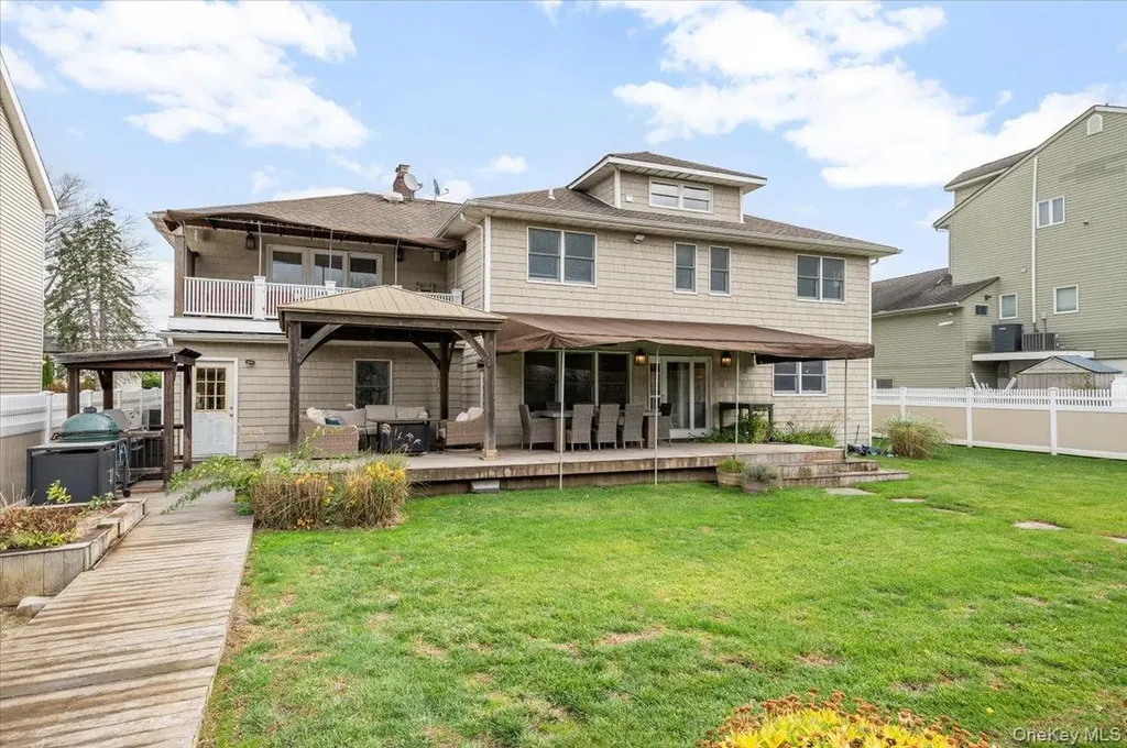 3476 Colony Drive Baldwin Harbor NY 11510