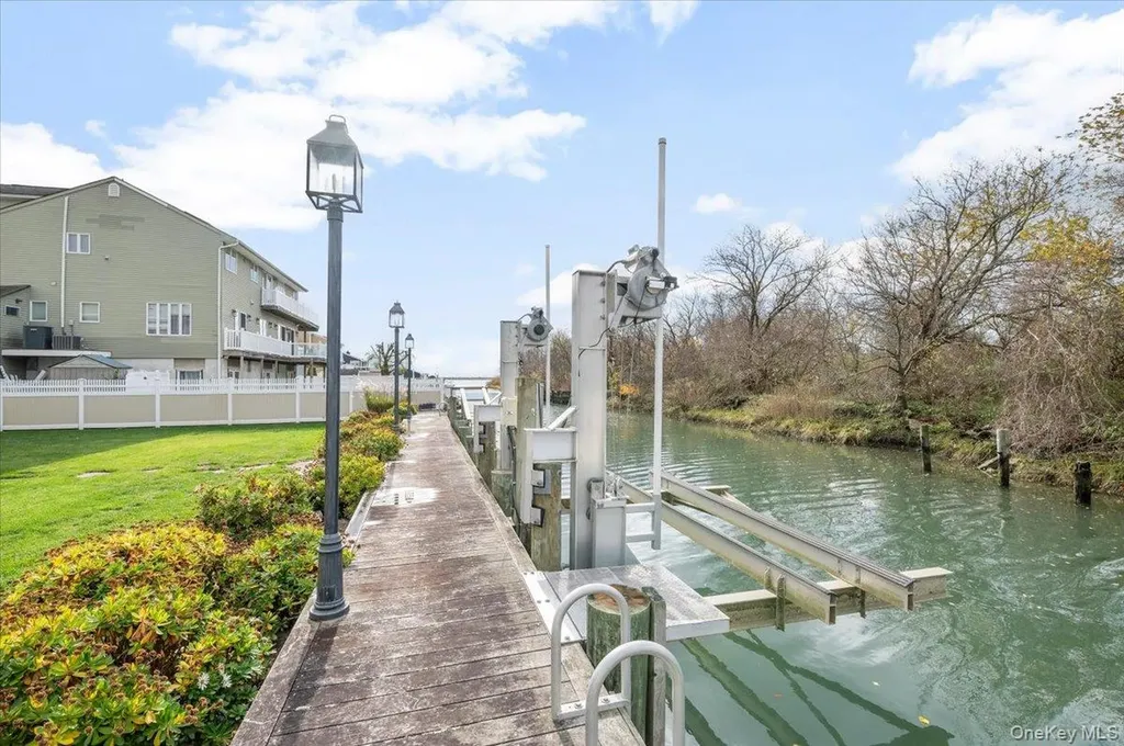 3476 Colony Drive Baldwin Harbor NY 11510