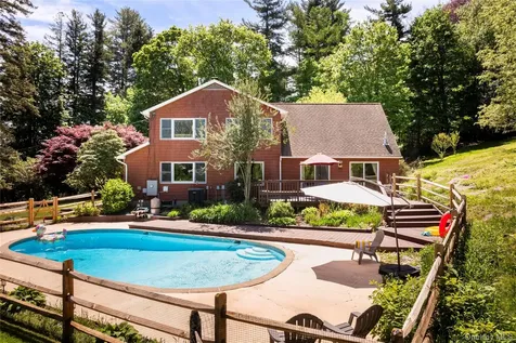 135 Turk Hill Road Carmel NY 10509