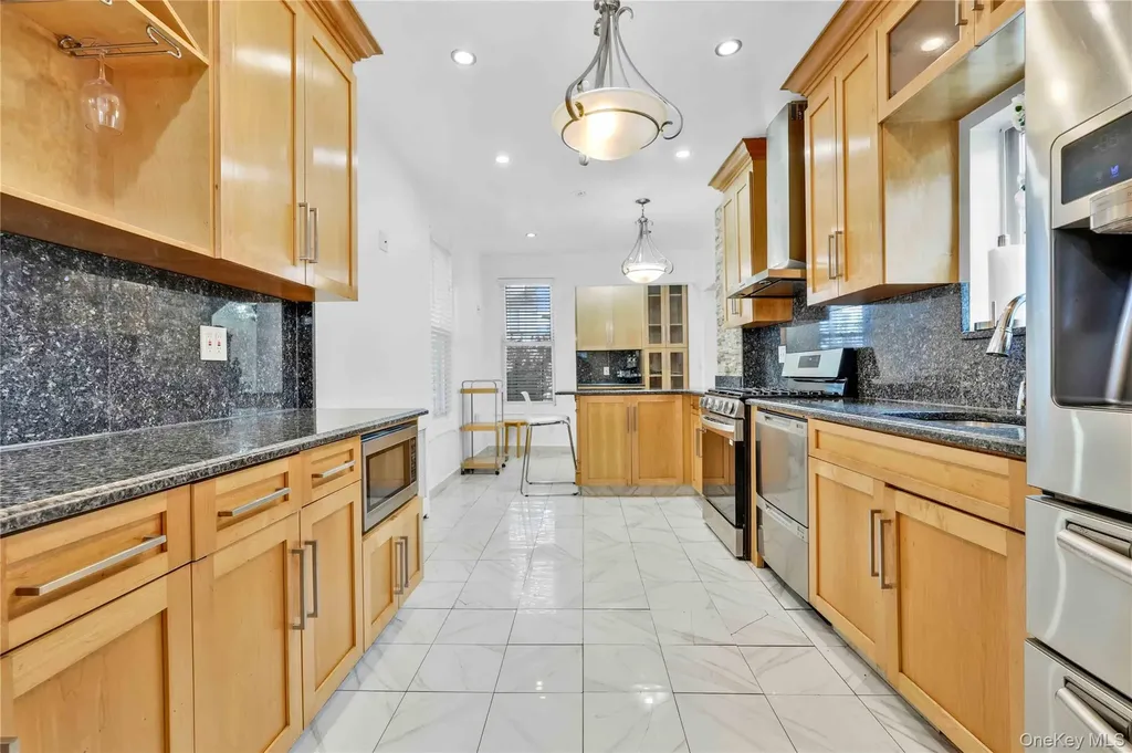 8063 87th Road Woodhaven NY 11421