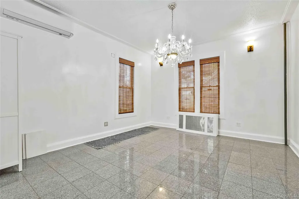 8063 87th Road Woodhaven NY 11421