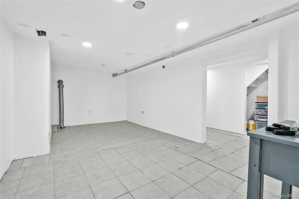 8063 87th Road Woodhaven NY 11421