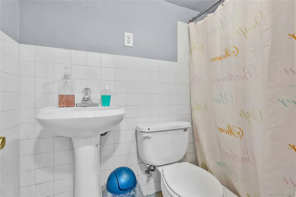 8063 87th Road Woodhaven NY 11421