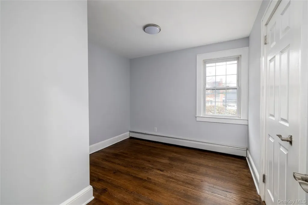 801 Park Avenue Westbury NY 11590