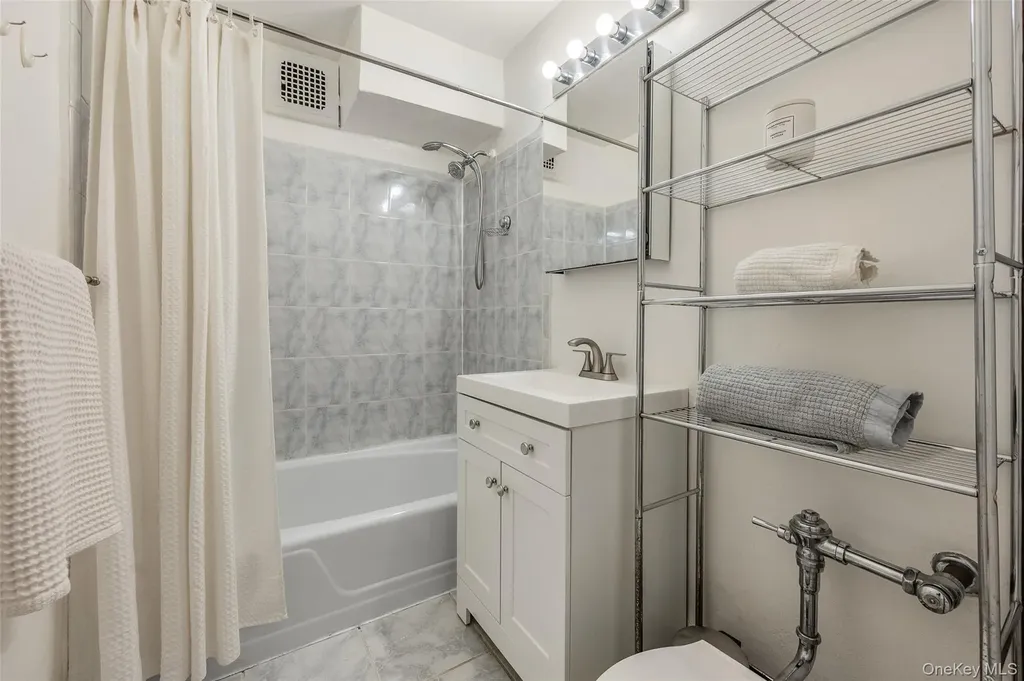 415 Argyle Road Brooklyn NY 11218