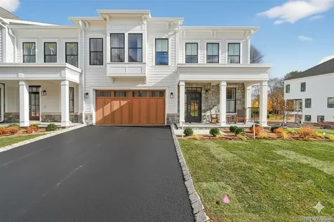 1804 Soundview Court Yorktown Heights NY 10598