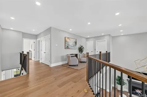 1804 Soundview Court Yorktown Heights NY 10598