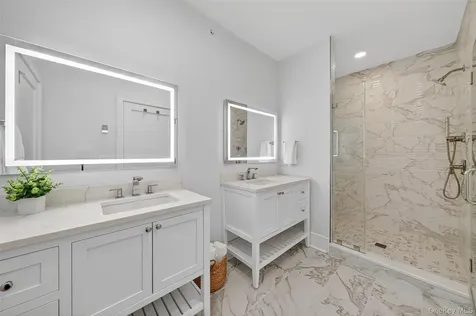 1804 Soundview Court Yorktown Heights NY 10598