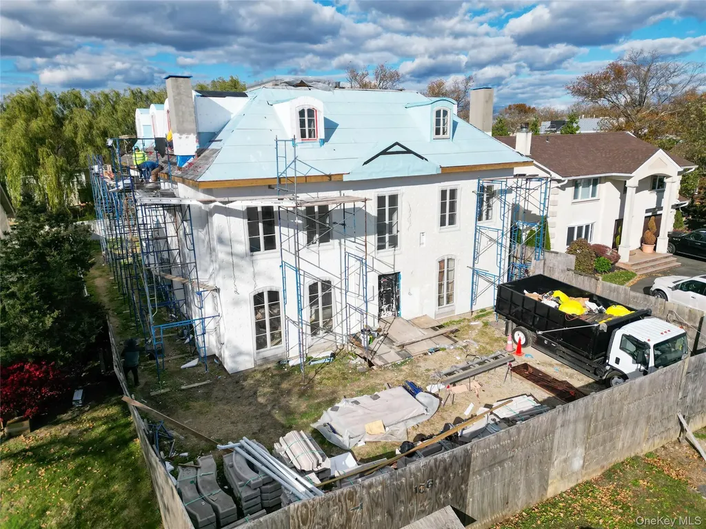 156 Harborview S Lawrence NY 11559