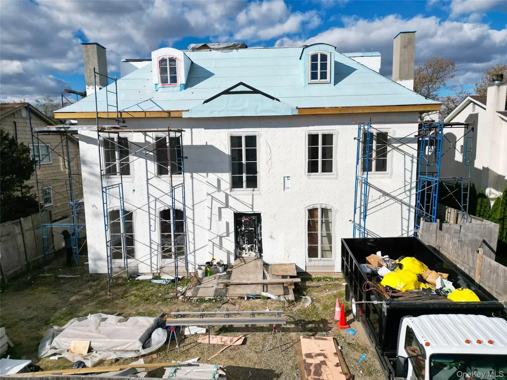 156 Harborview S Lawrence NY 11559