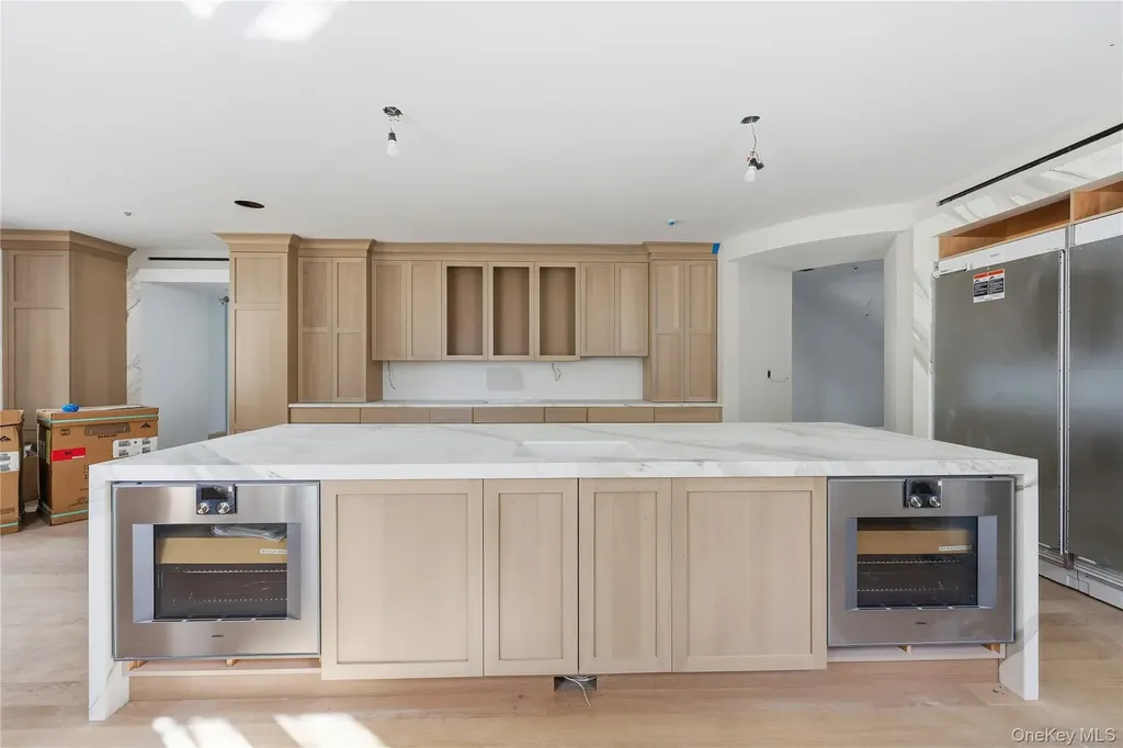 156 Harborview S Lawrence NY 11559