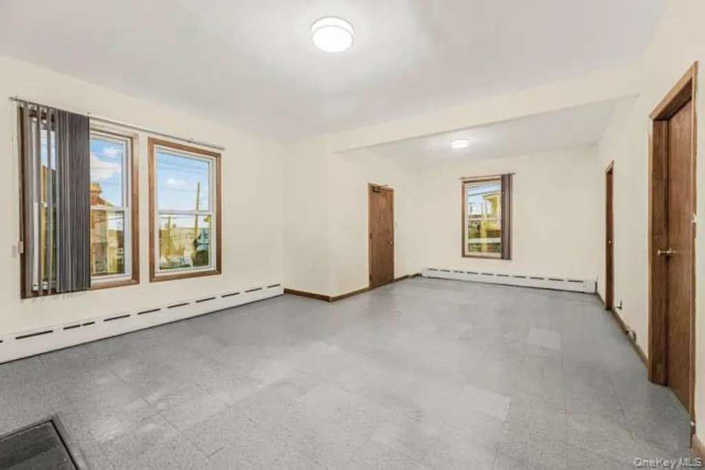 69 Waring Place Yonkers NY 10703